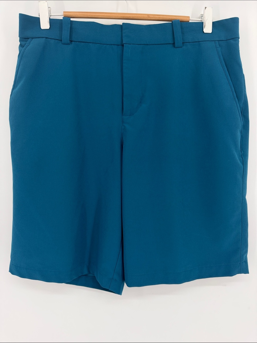 Nike Golf Size‎ 34 Men's Teal Dri Fit Performance  Golf Shorts
